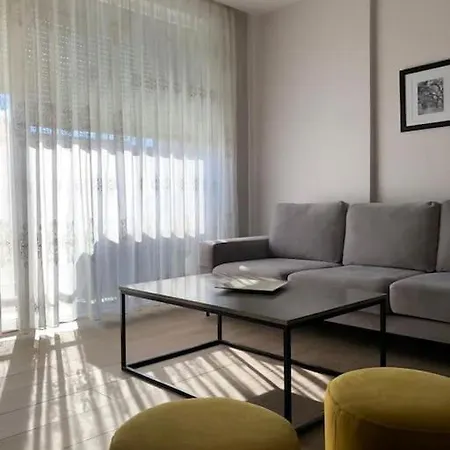 E21 Apartmán Tirana