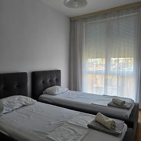 E21 Apartmán