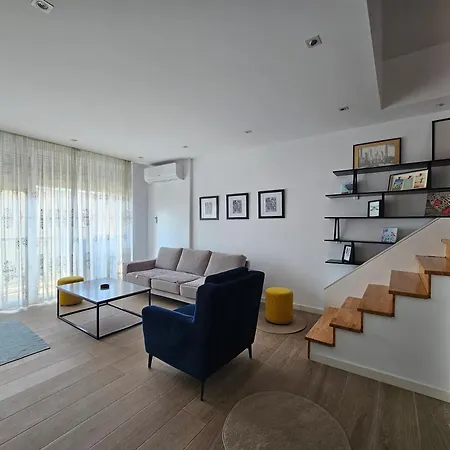 E21 Apartmán *